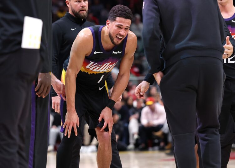 Booker CRUMPLES in Agony – Suns Star OUT a Week!