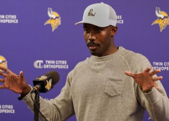 Vikings FIRE GM Kwesi: Analytics Dream Turns Nightmare!