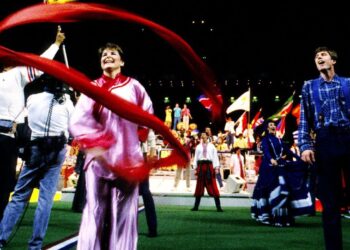 Trump Rages at Bad Bunny Super Bowl Gig – Halftime War Erupts!