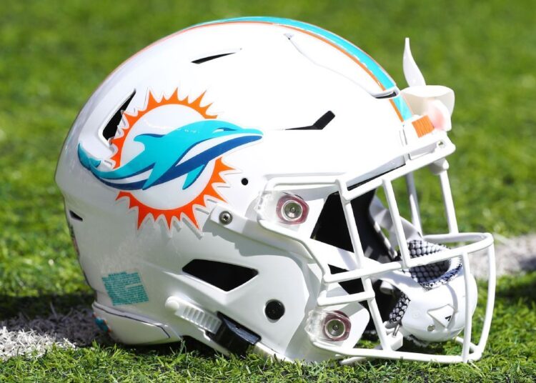SHOCK: Dolphins Bet Big on 32-Year-Old DC Duggan!
