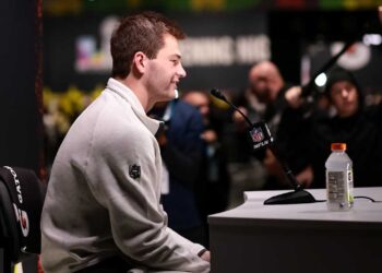 Drake Maye SILENCES Shoulder Doubts: Super Bowl History Awaits!