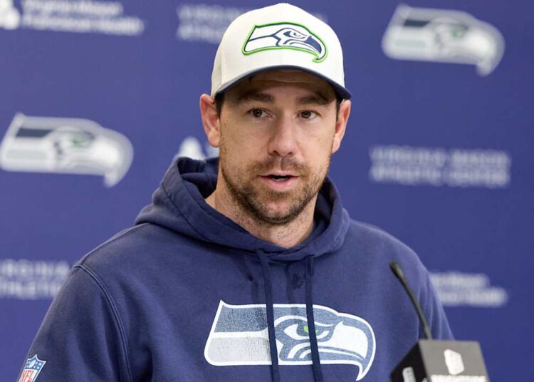 Kubiak to Raiders AFTER Super Bowl? Seahawks Drama Explodes!