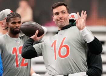Flacco's 18-Year Pro Bowl Wait Ends – Rookie Sanders' Savage Roast Steals Show!