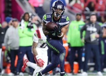 Super Bowl Scare: JSN's Concussion Drama – Epic Return!