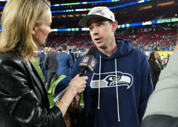 Kubiak DITCHES Super Bowl Champs for Raiders HC Bombshell!