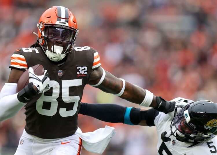 Njoku's Gut-Wrenching Goodbye: Browns Era Ends Forever!