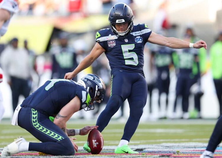 Kicker SHATTERS All-Time Record: First 200-Point Season!