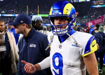 2026 NFL Bombshells: Dynasties Fall, Underdogs Rise!