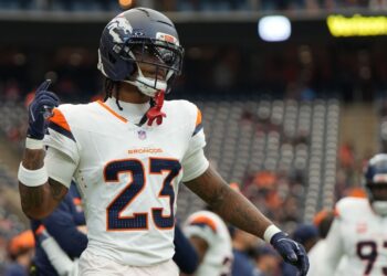 Broncos Rookies Defy Heartbreak: Barron & Harvey Steal the Show!