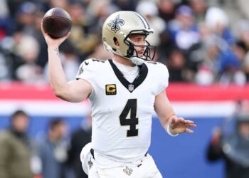 Carr UNRETIRING?! 4 Teams Desperate for His Comeback