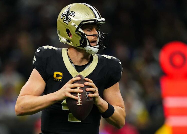 Derek Carr's Bombshell: Unretire ONLY for Super Bowl Glory!