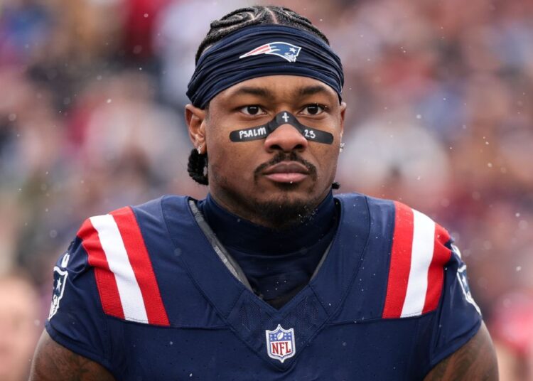 Patriots Star Diggs Denies Choking Chef in Shocking Assault Scandal!