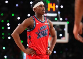 Brother SLAMS Brother as Edgecombe Steals MVP in 1-Pt Thriller!