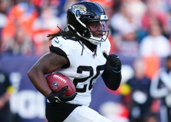 Dolphins DROP BOMBSHELL: Tyreek Hill RELEASED!